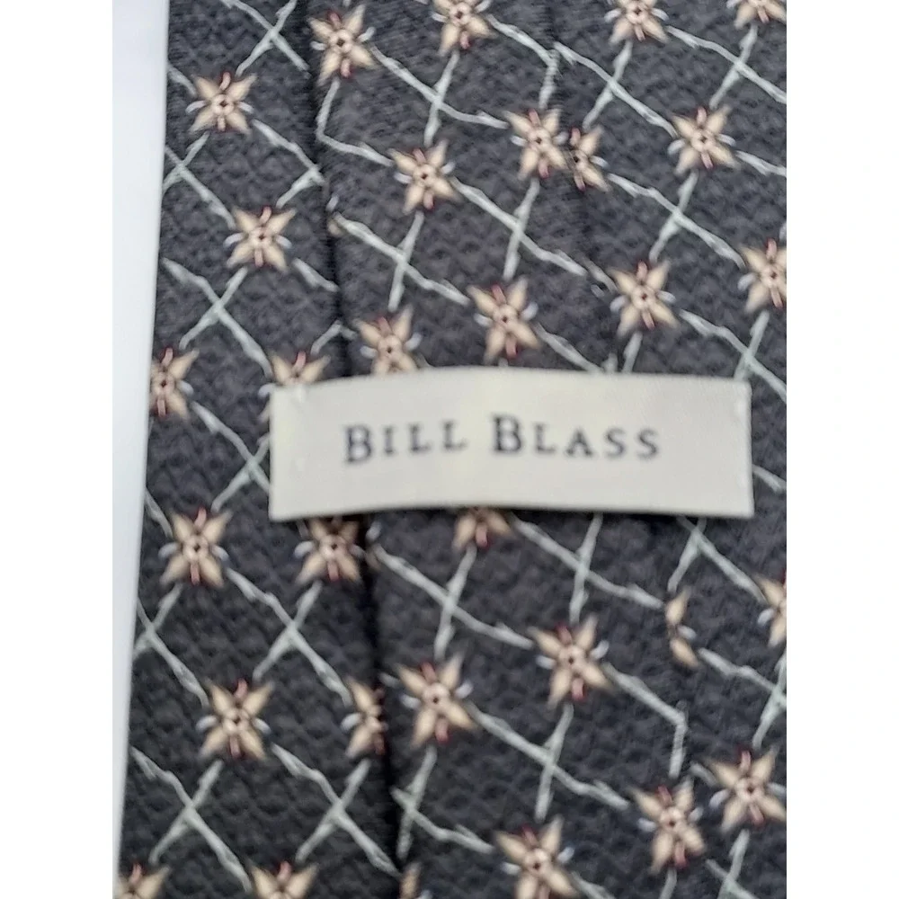 Bill Blass Mens Silk Necktie Charcoal Grey Floral Lattice Geometric Made in USA